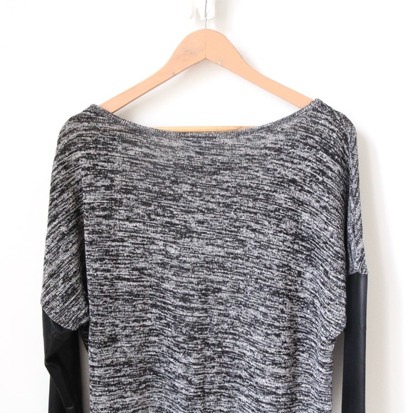 Long Sleeve Top in Heathered Grey - Picture 4 of 8